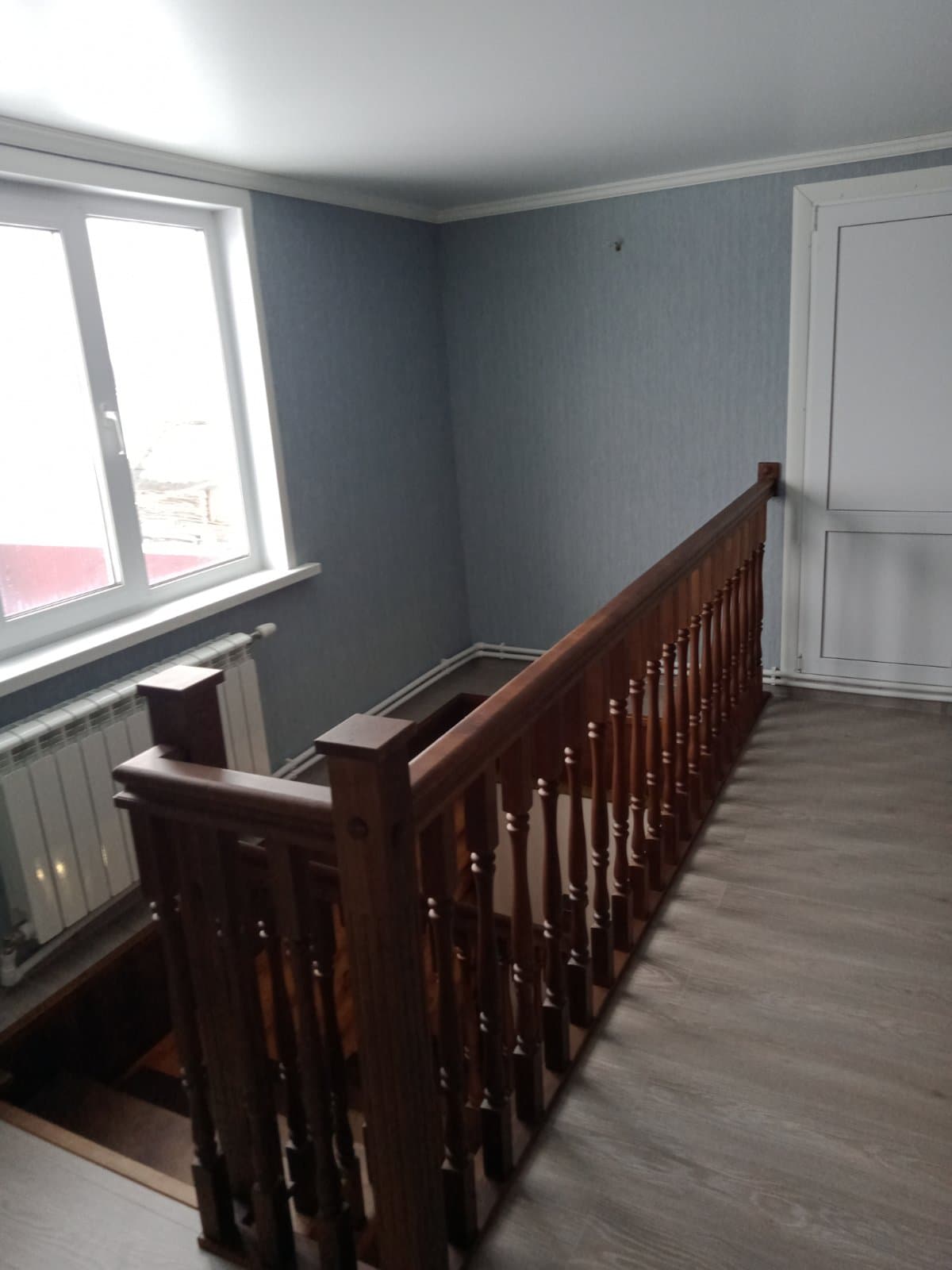 Балюстрада из балясин Англия и фигурного поручня из березы